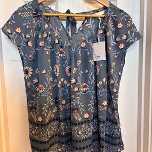 LC Lauren Conrad Gray Floral Top
